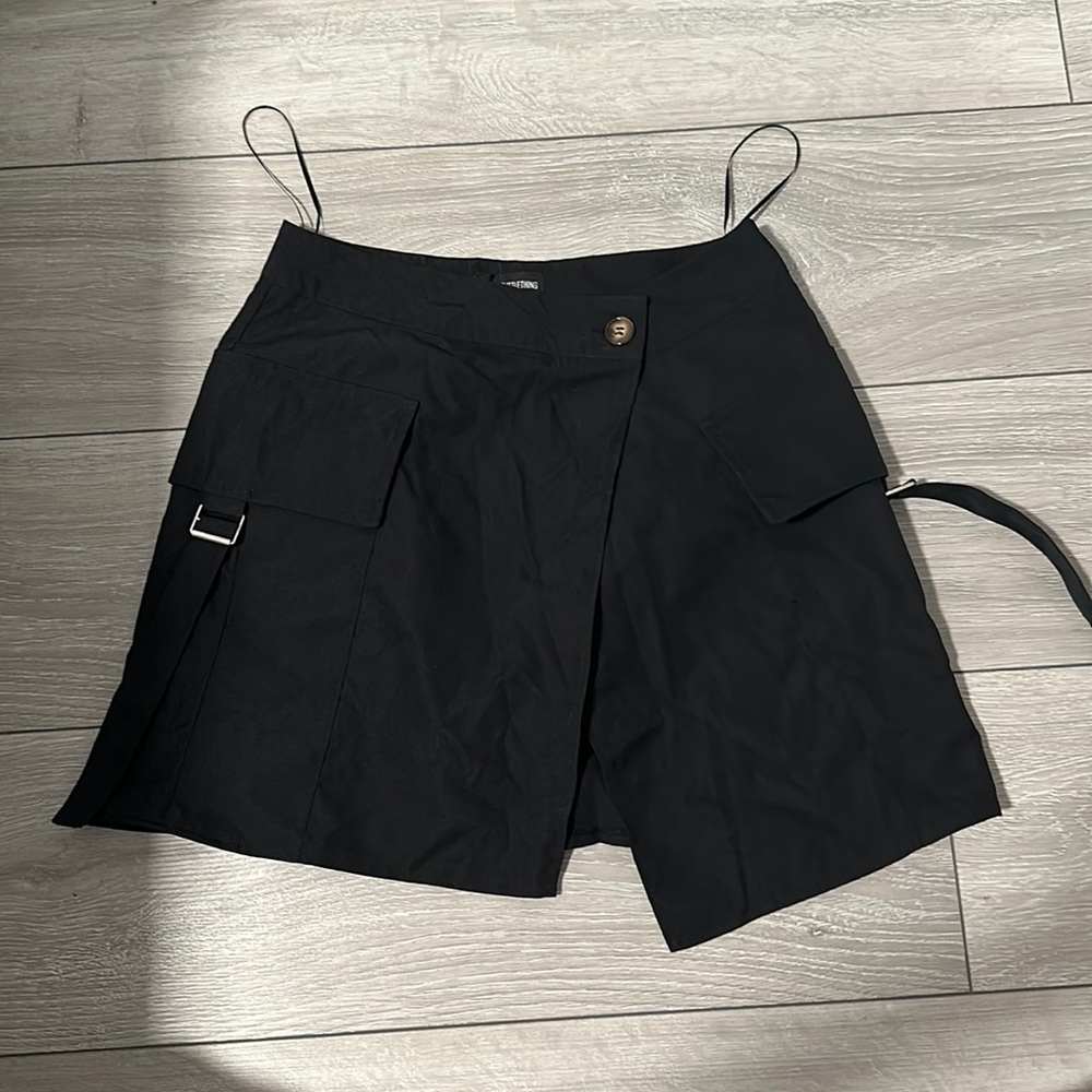 Black asymmetric skirt in SMALL